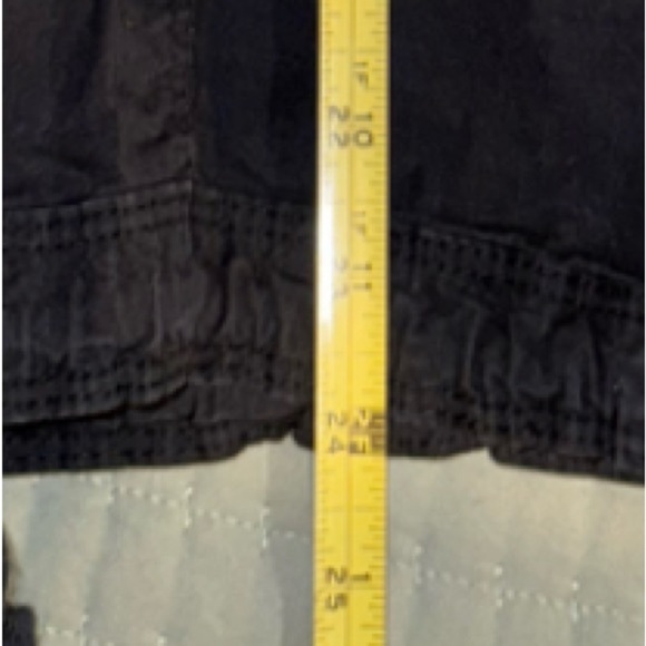 One 5 One black tie bottom capris. Size medium GUC - Picture 5 of 10